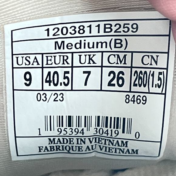 Brooks Adrenaline GTS 23 Crystal Grey Running Shoes 1203811B259 Women's Size 9 - Picture 10 of 11